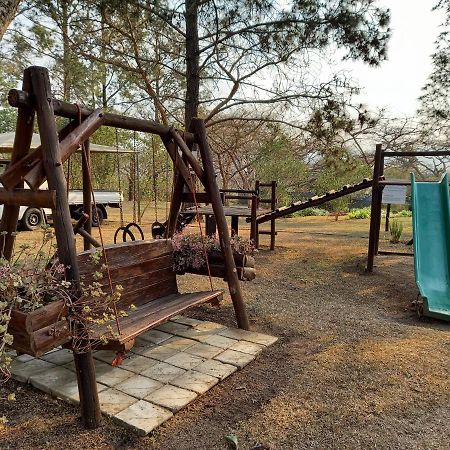 Acacia Bush Lodge Pietermaritzburg Esterno foto