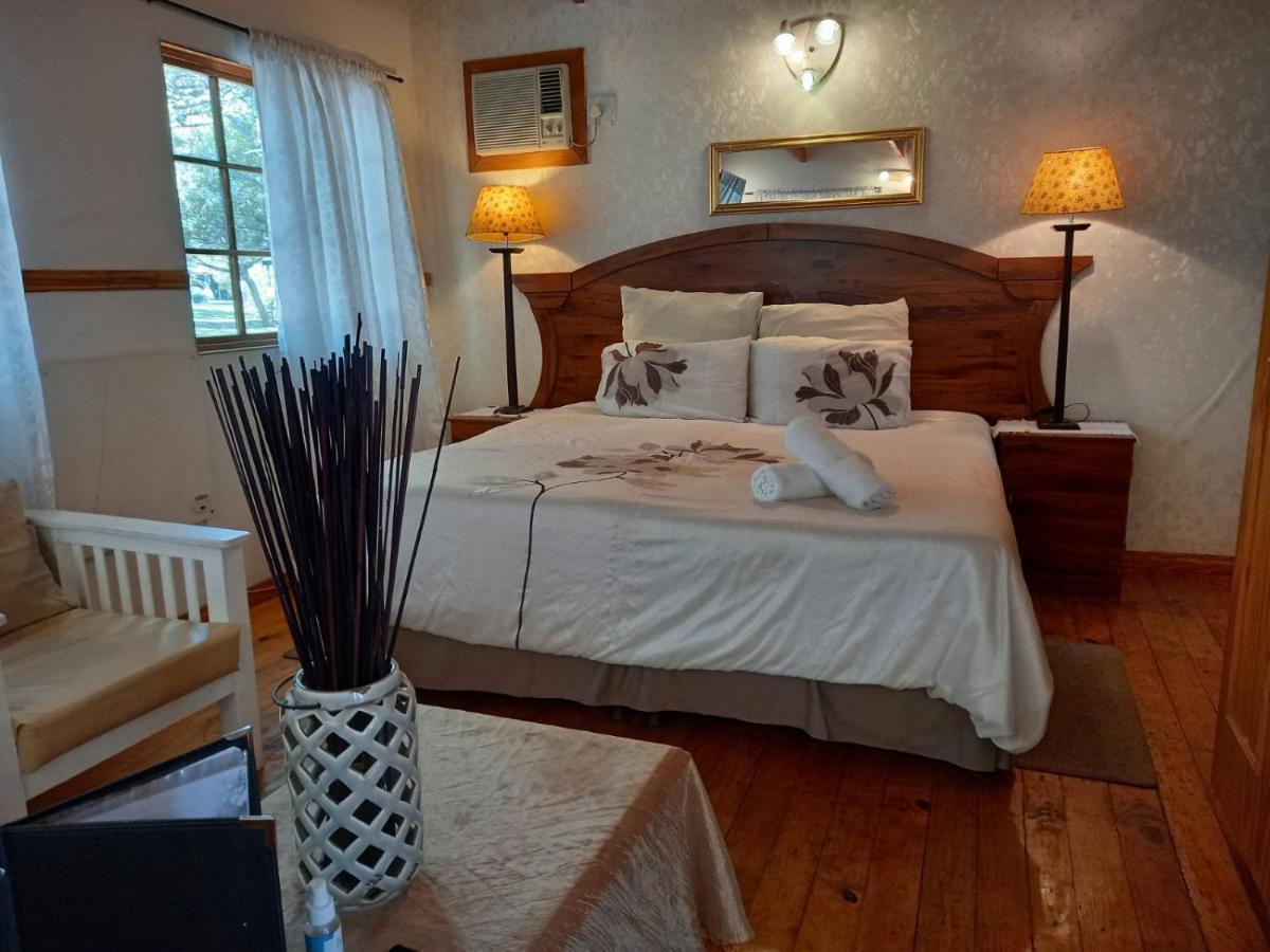 Acacia Bush Lodge Pietermaritzburg Esterno foto