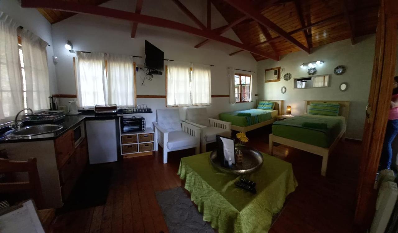 Acacia Bush Lodge Pietermaritzburg Esterno foto