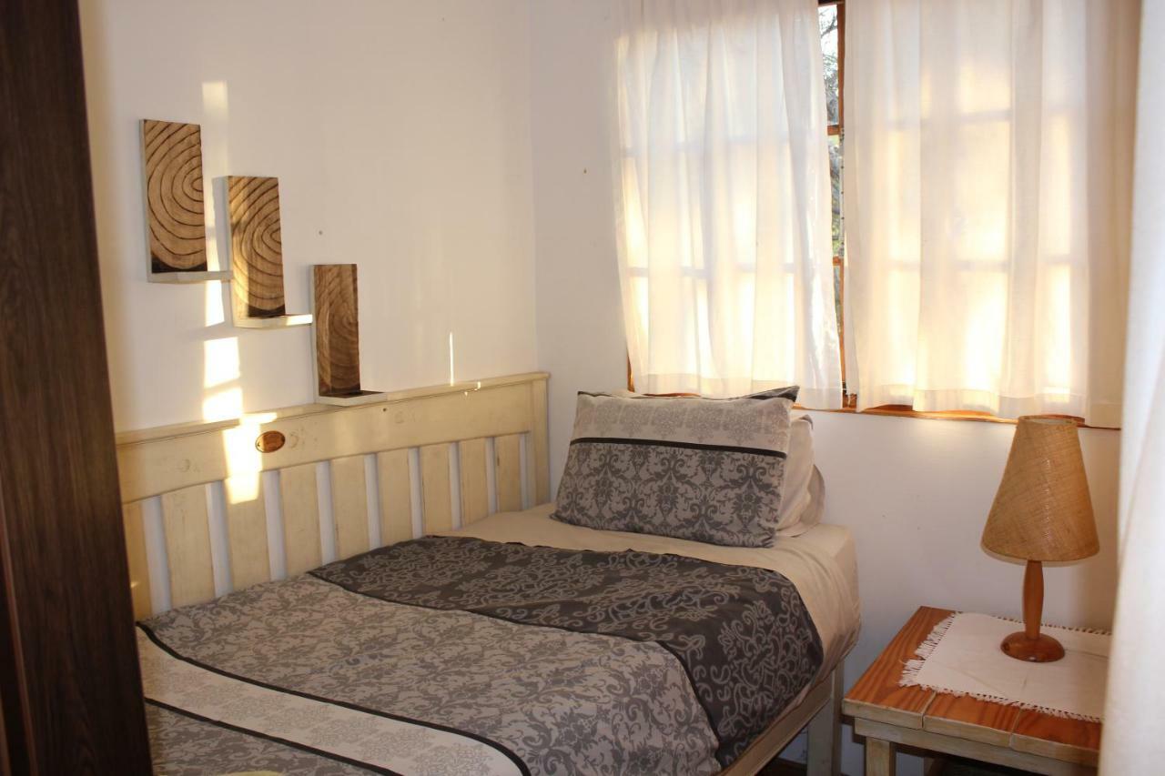 Acacia Bush Lodge Pietermaritzburg Esterno foto
